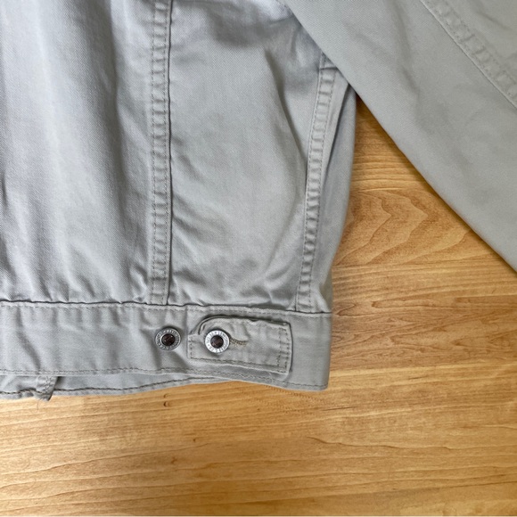 Vintage 90's Levi Silver Tab White Denim Trucker Jacket 715 *Sample Garment* - Picture 9 of 16